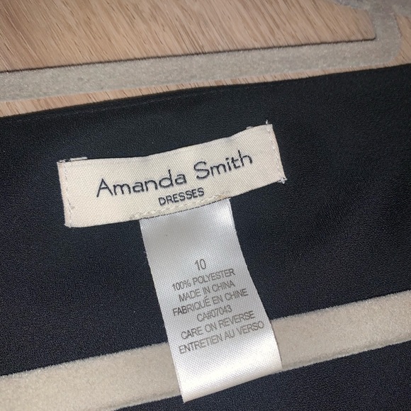 Black scoop neck 3/4 length dress! Perfect condition! - Picture 3 of 5